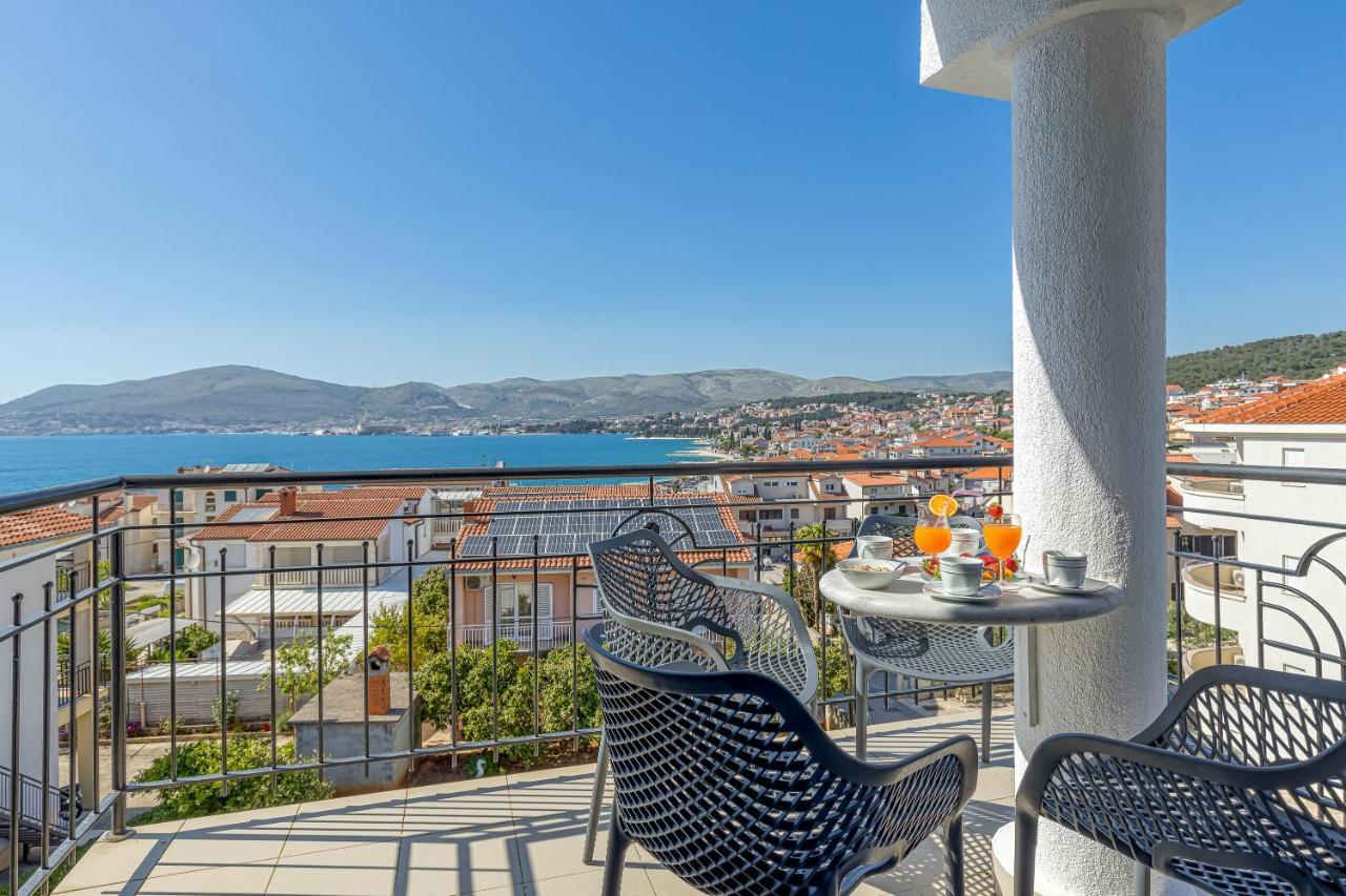 Villa Mihaela Trogir Eksteriør bilde