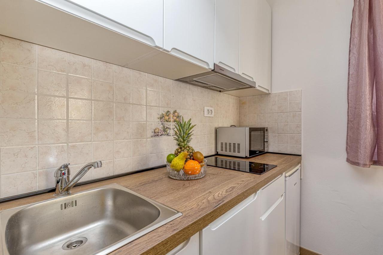 Villa Mihaela Trogir Eksteriør bilde