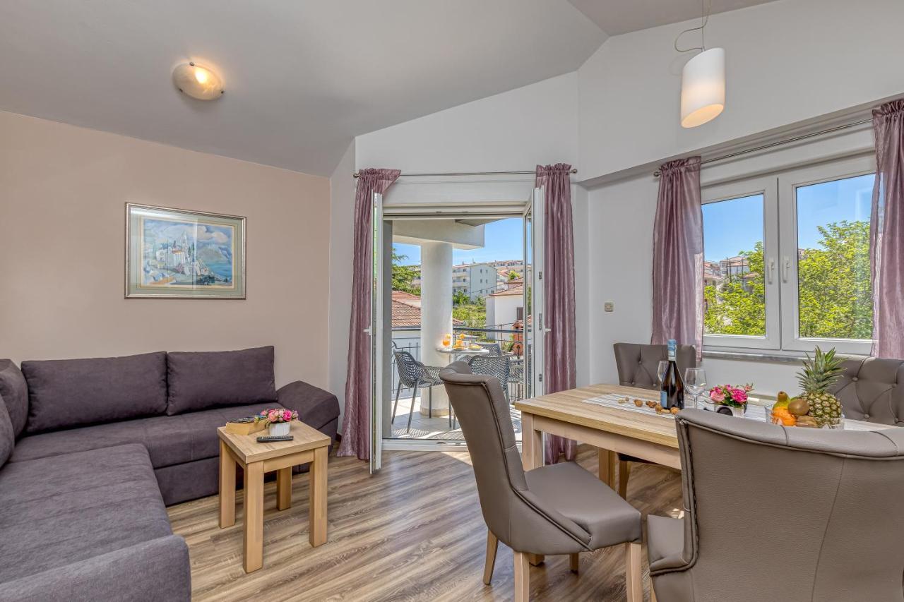 Villa Mihaela Trogir Eksteriør bilde