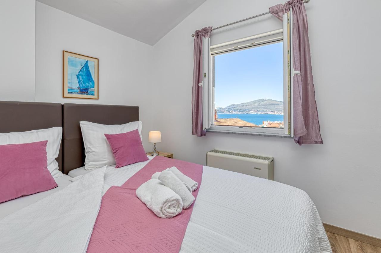 Villa Mihaela Trogir Eksteriør bilde