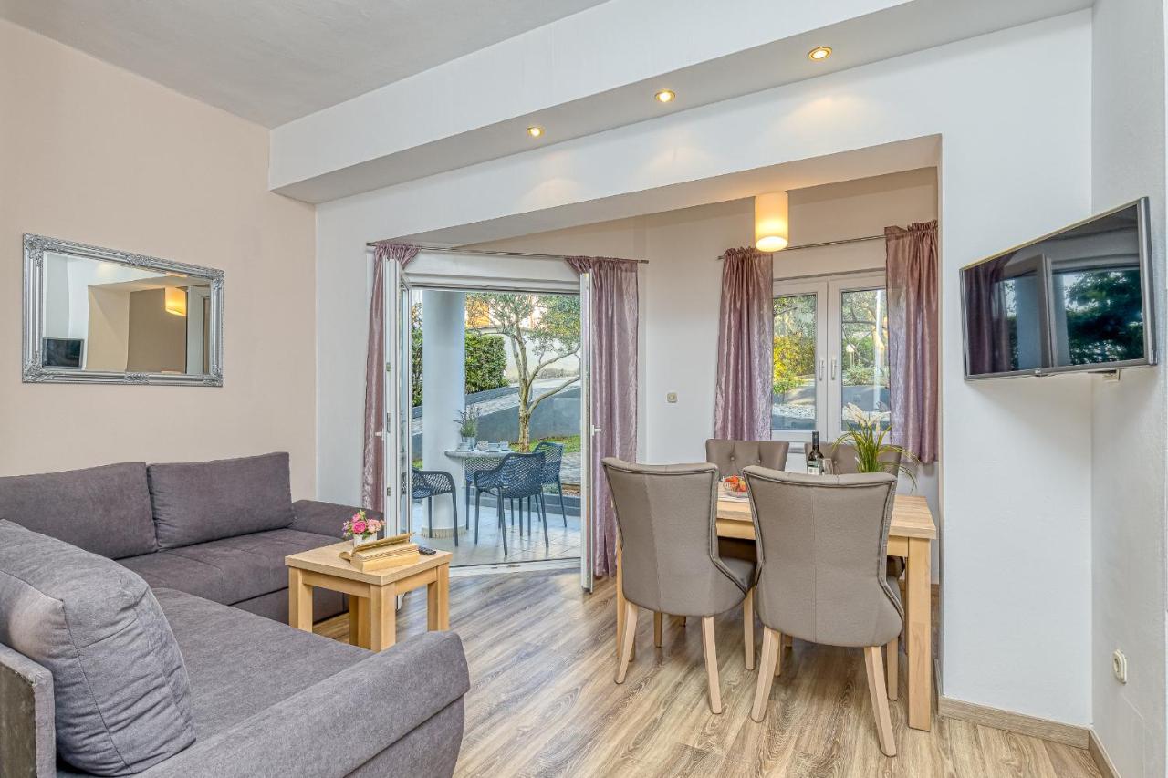 Villa Mihaela Trogir Eksteriør bilde