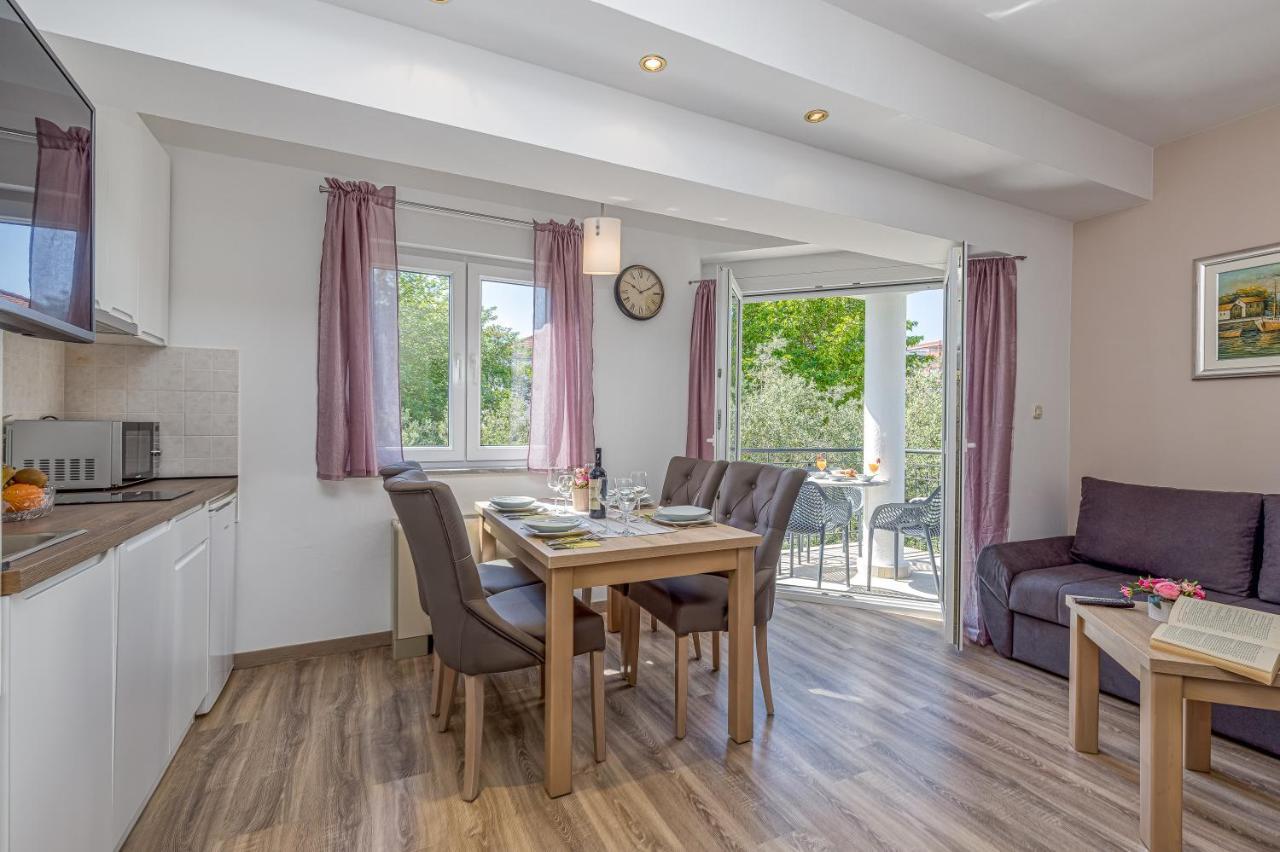 Villa Mihaela Trogir Eksteriør bilde