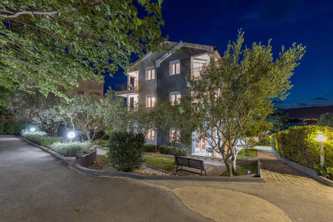 Villa Mihaela Trogir Eksteriør bilde